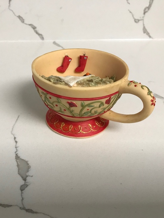 Enesco The Heart of Christmas Cardinal in a Tea Cup Decoration - Picture 3 of 4